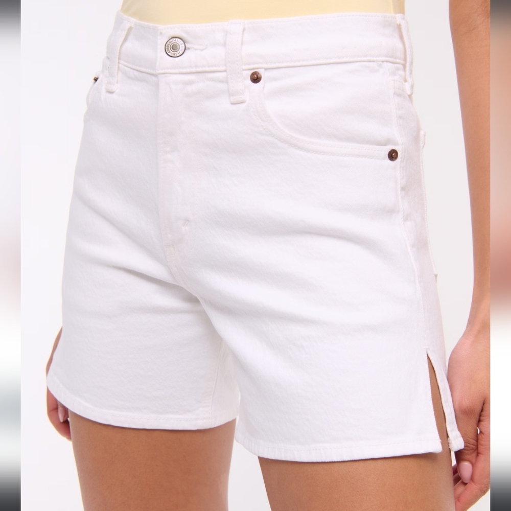 A & F White Dad Short